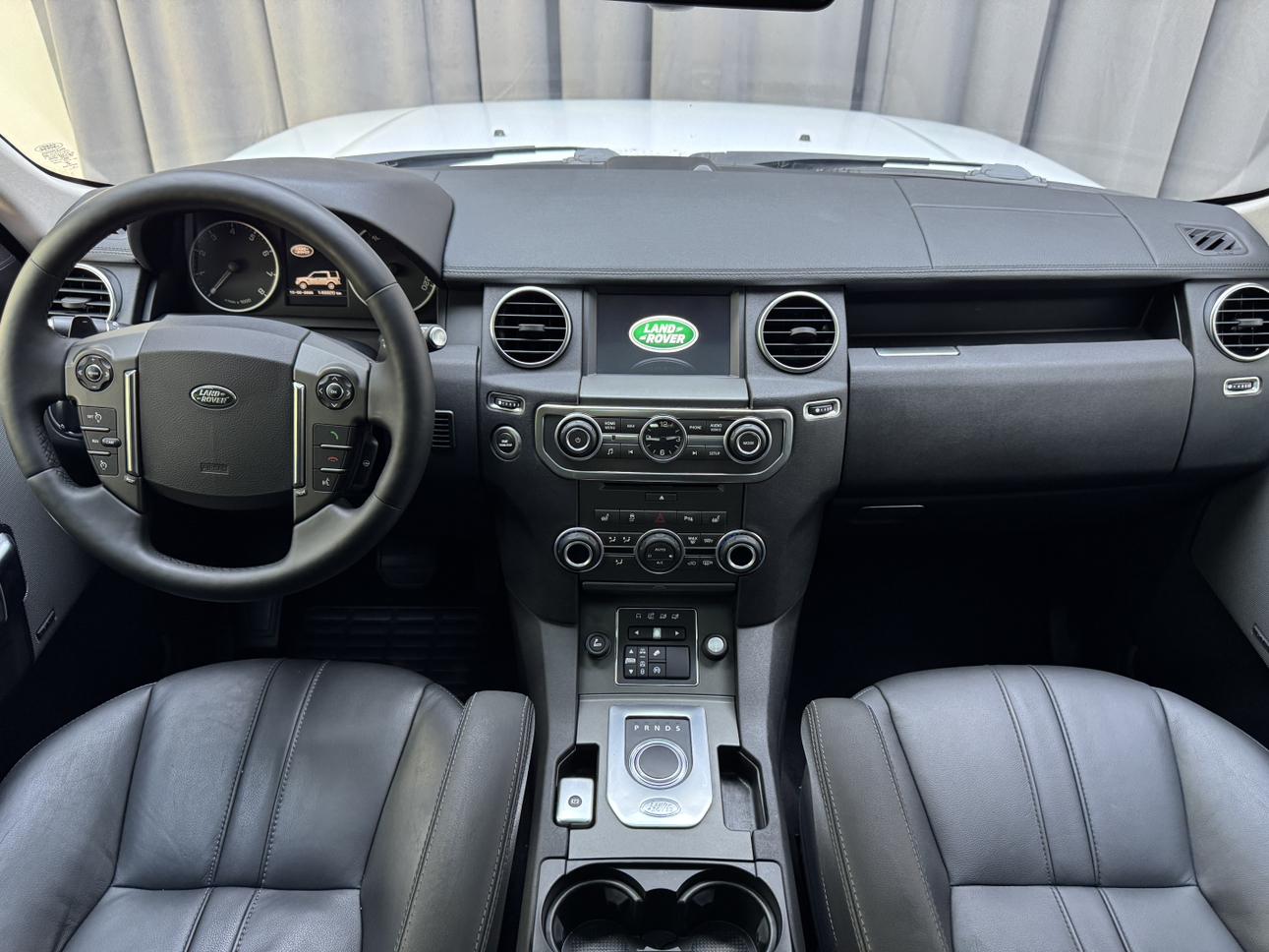 Land Rover Discovery 2016 thumb 10