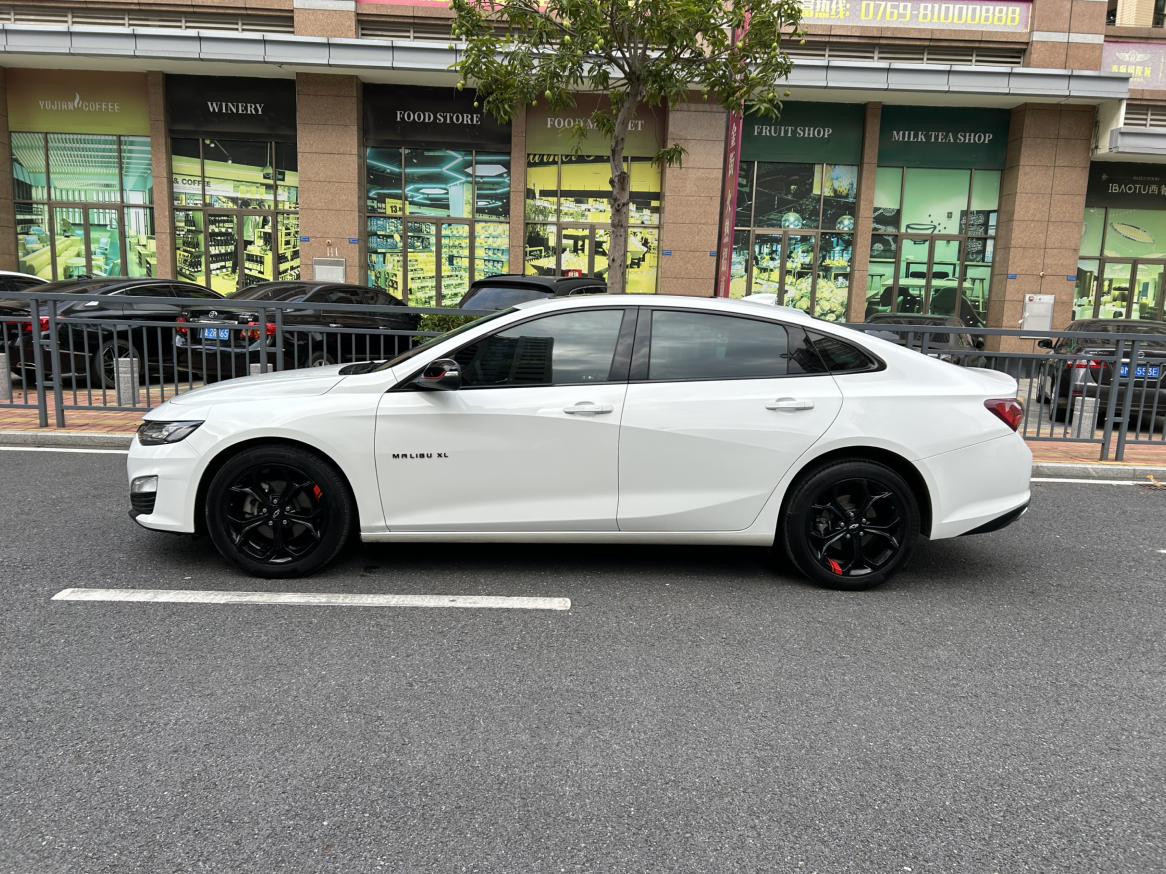 Chevrolet Malibu 2019 thumb 2