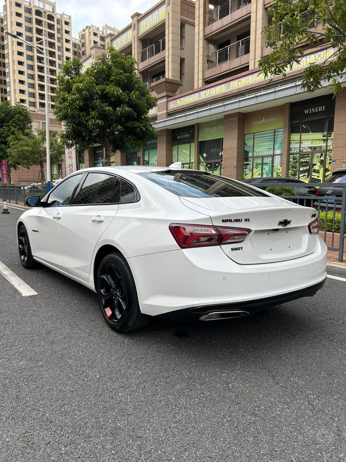 Chevrolet Malibu 2019 thumb 3