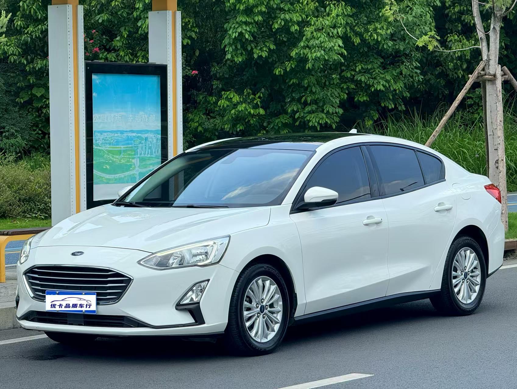Ford Focus ST 2019 thumb 8