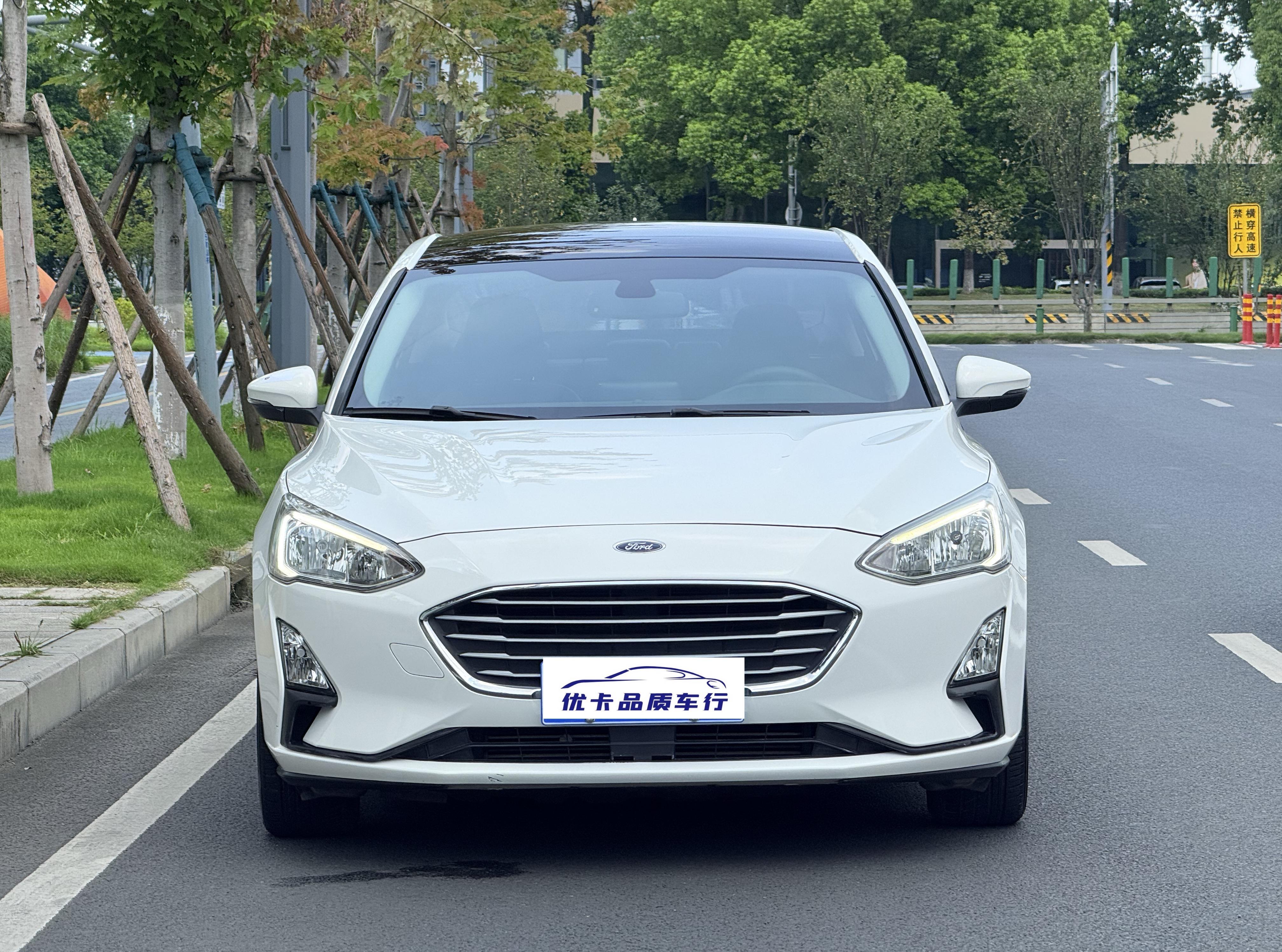 Ford Focus ST 2019 thumb 9
