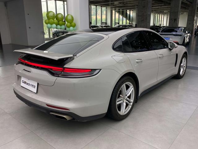 Porsche Panamera 2023 thumb 2