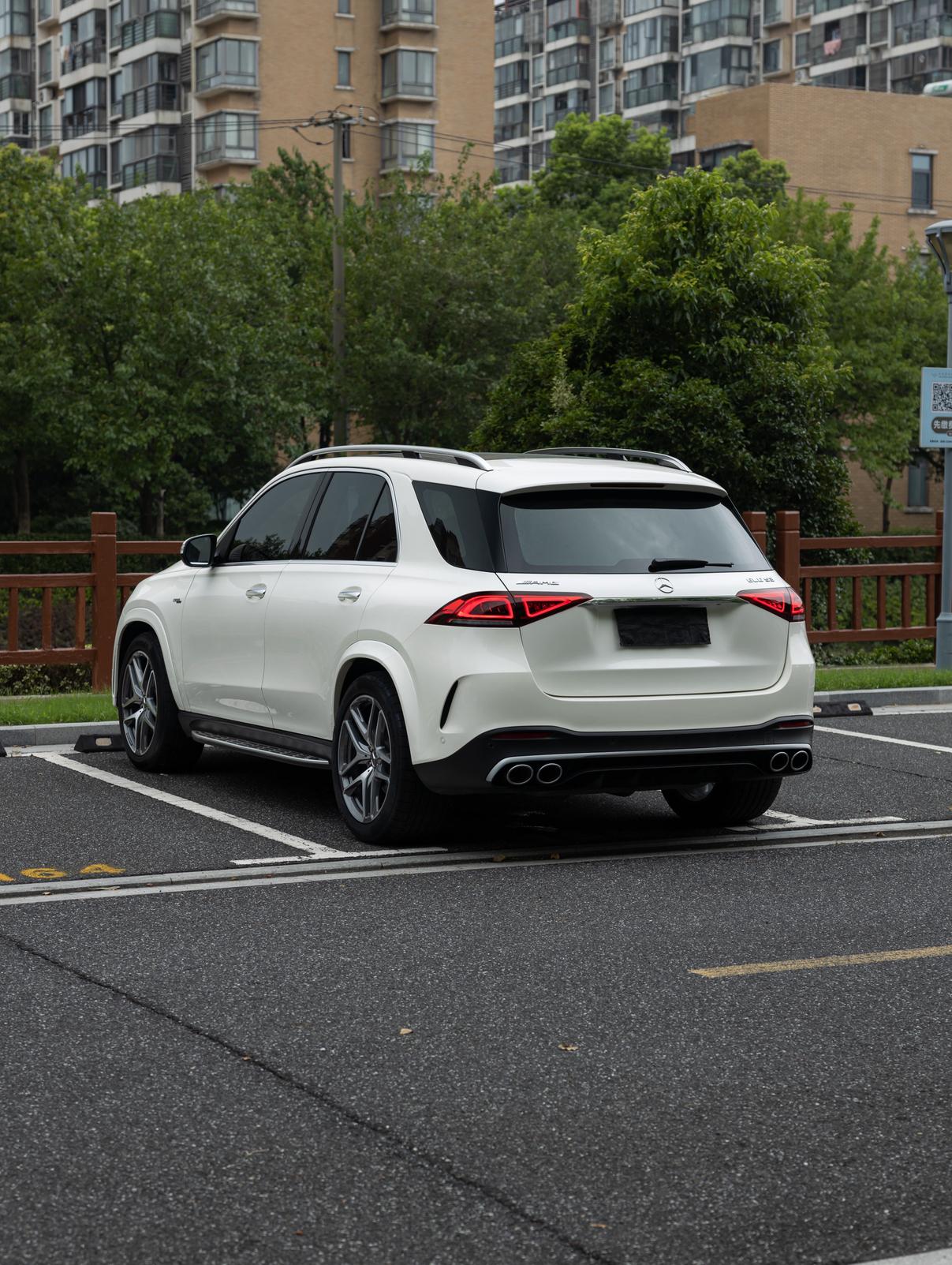 Mercedes-Benz GLE AMG 2023 thumb 3