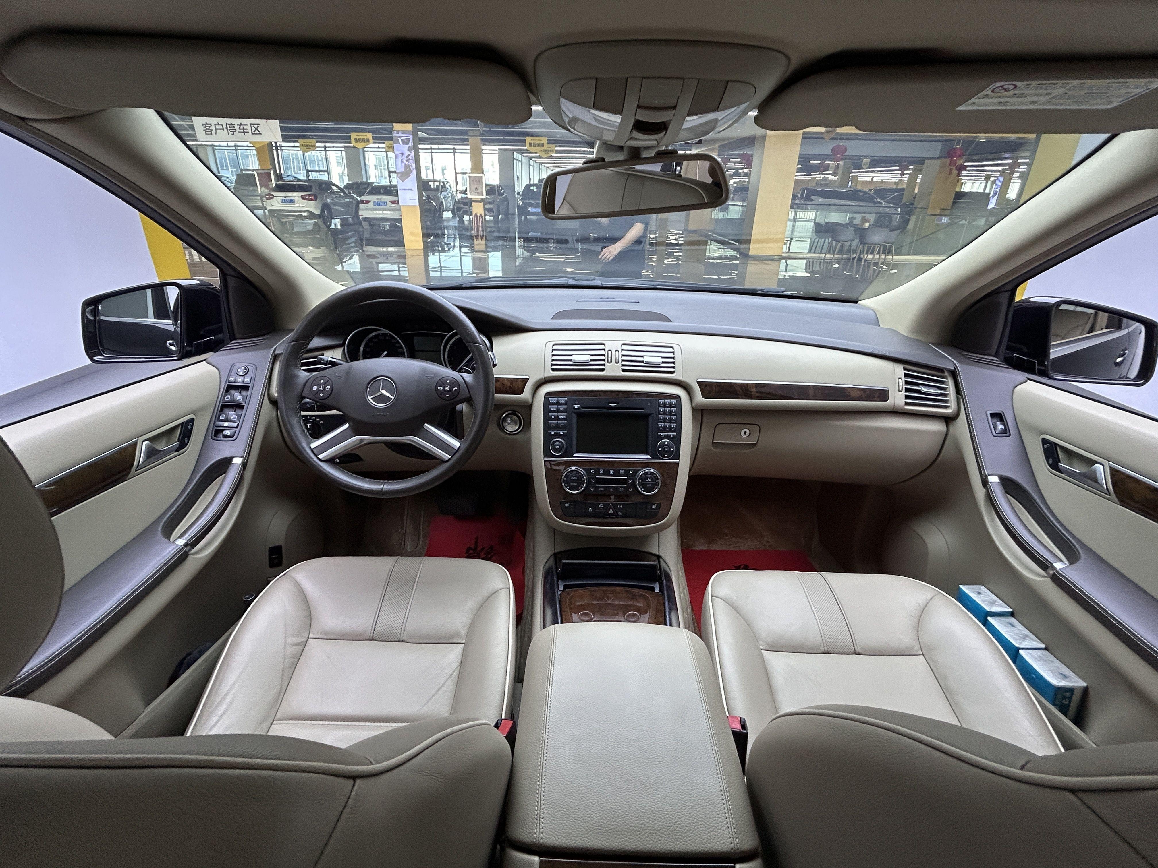 Mercedes-Benz R-Класс 2011 thumb 4