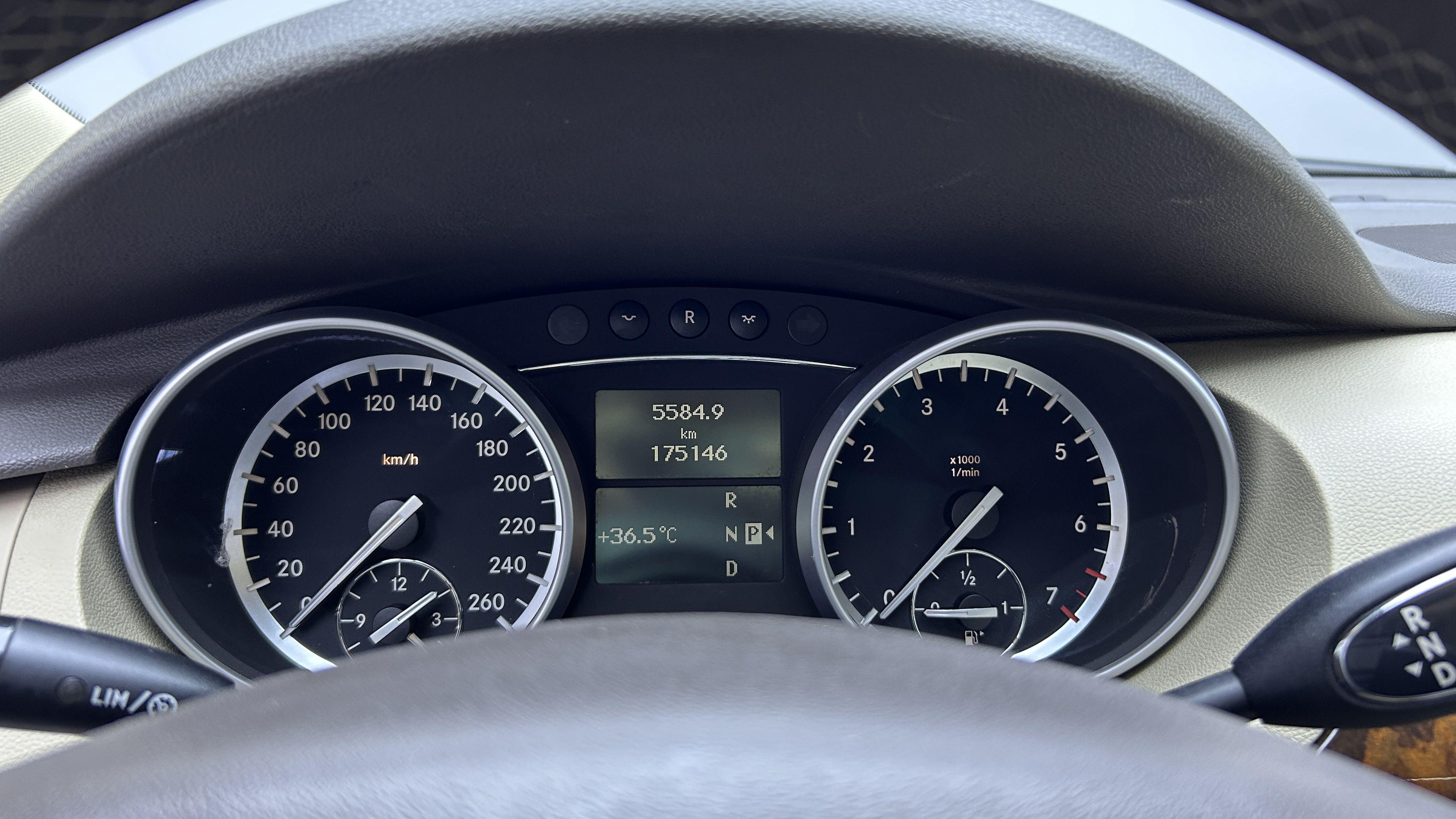 Mercedes-Benz R-Класс 2011 thumb 5