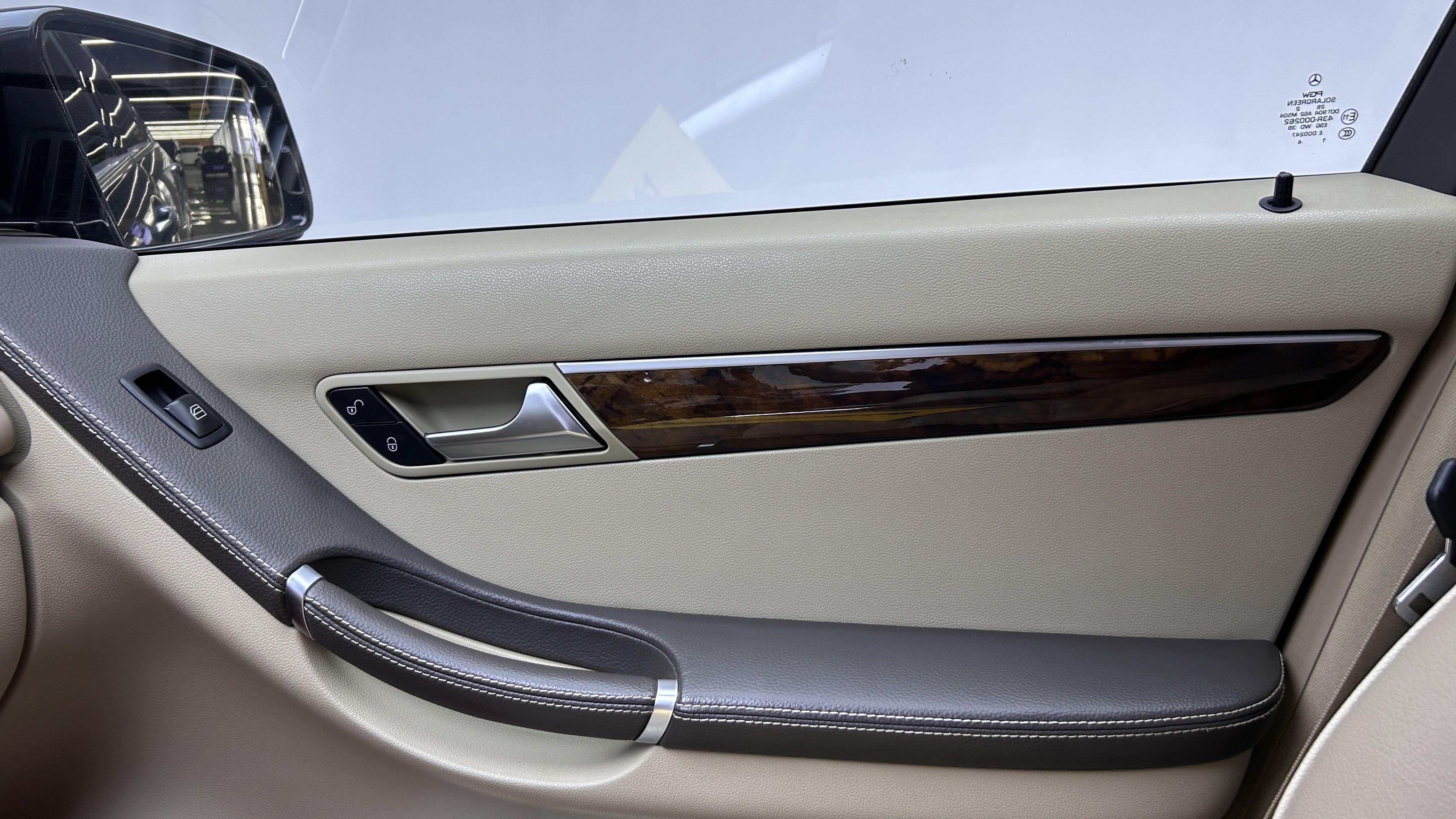 Mercedes-Benz R-Класс 2011 thumb 12
