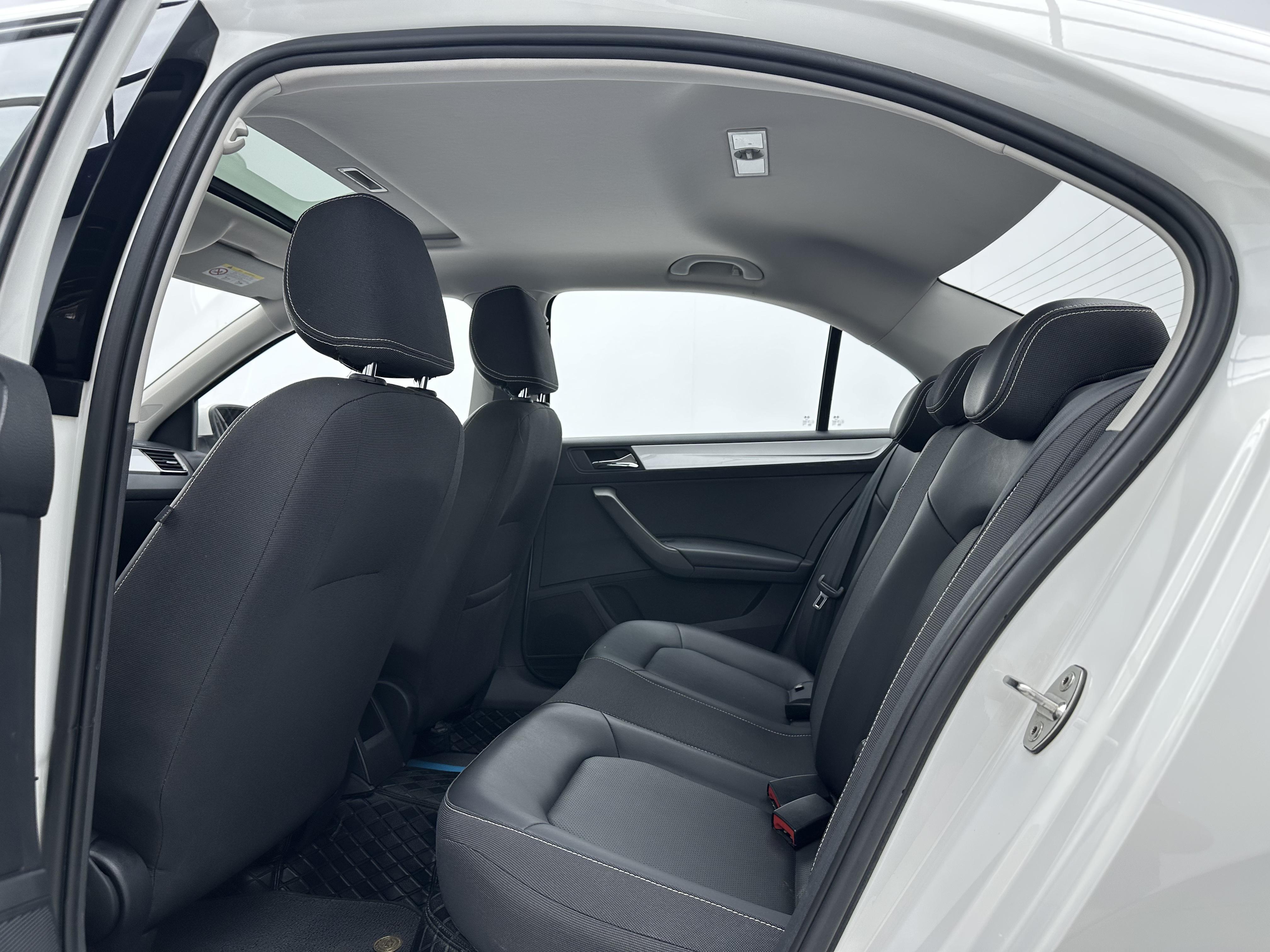 Skoda Xin Rui 2022 thumb 12