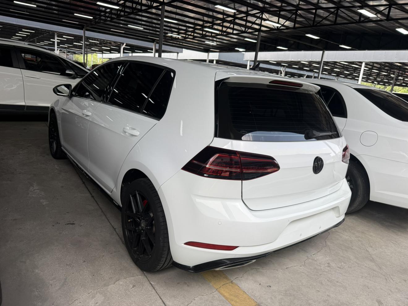 Volkswagen Golf Sportsvan 2020 thumb 2