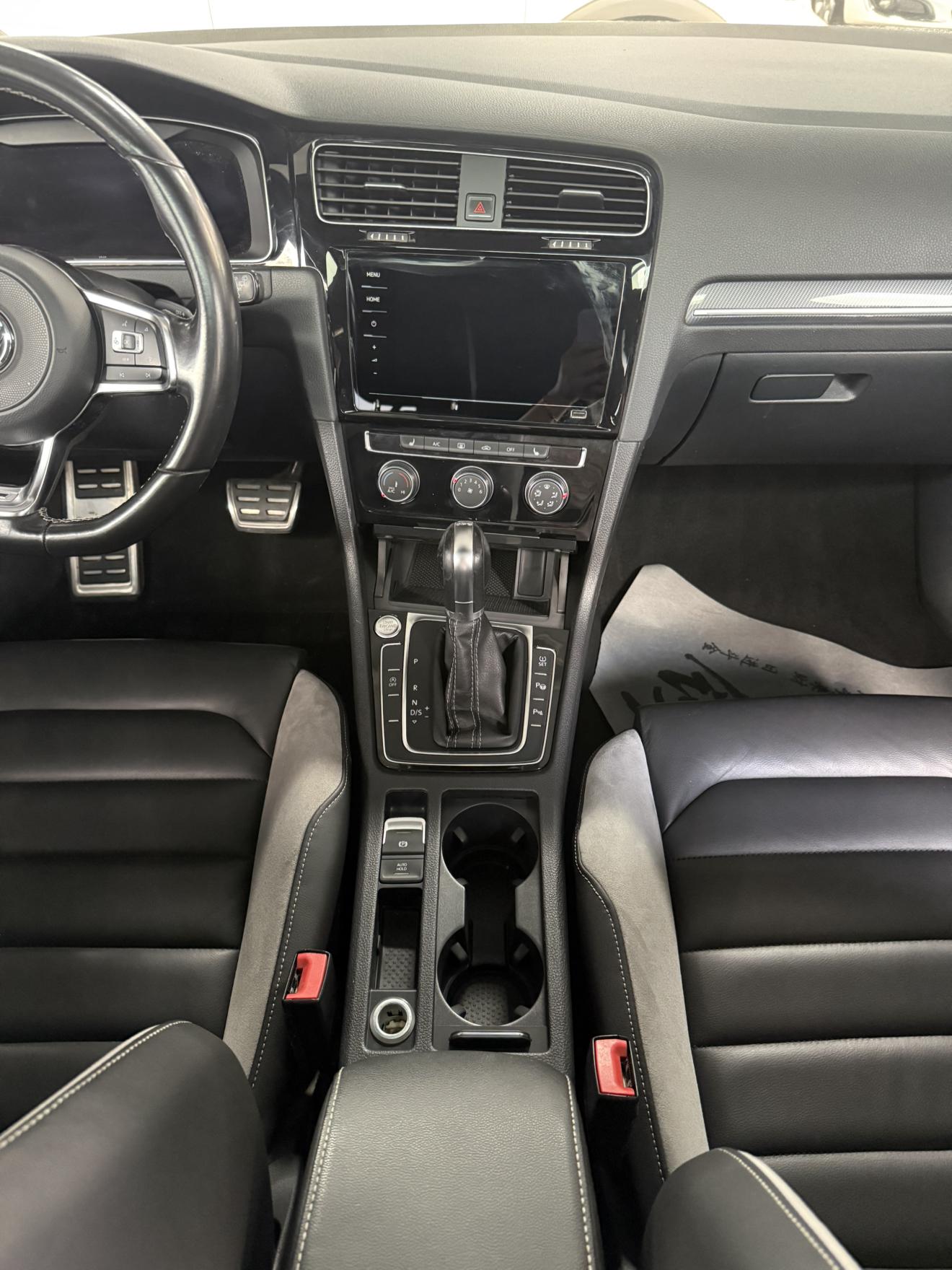 Volkswagen Golf Sportsvan 2020 thumb 6