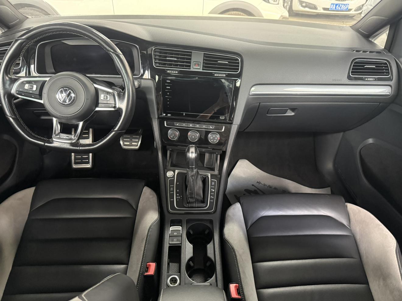 Volkswagen Golf Sportsvan 2020 thumb 7