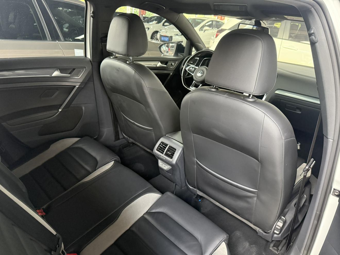 Volkswagen Golf Sportsvan 2020 thumb 8