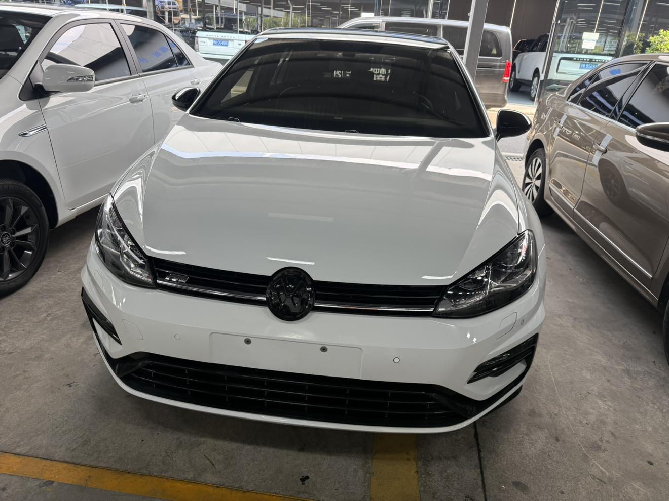 Volkswagen Golf Sportsvan 2020 thumb 10