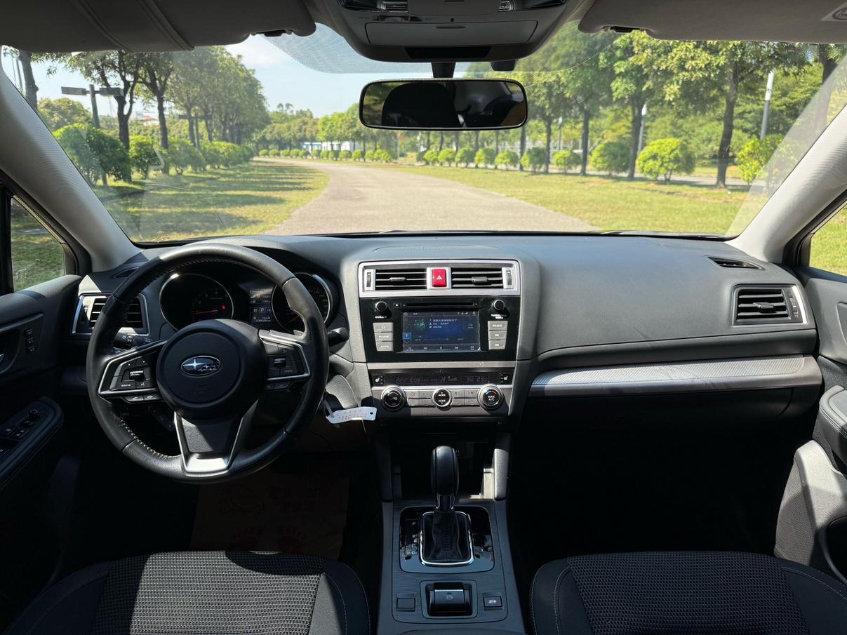 Subaru Legacy 2020 thumb 5