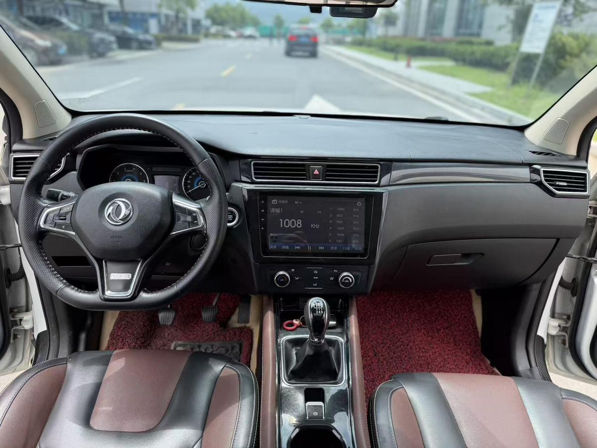 Dongfeng Fengon 580 2018 thumb 6