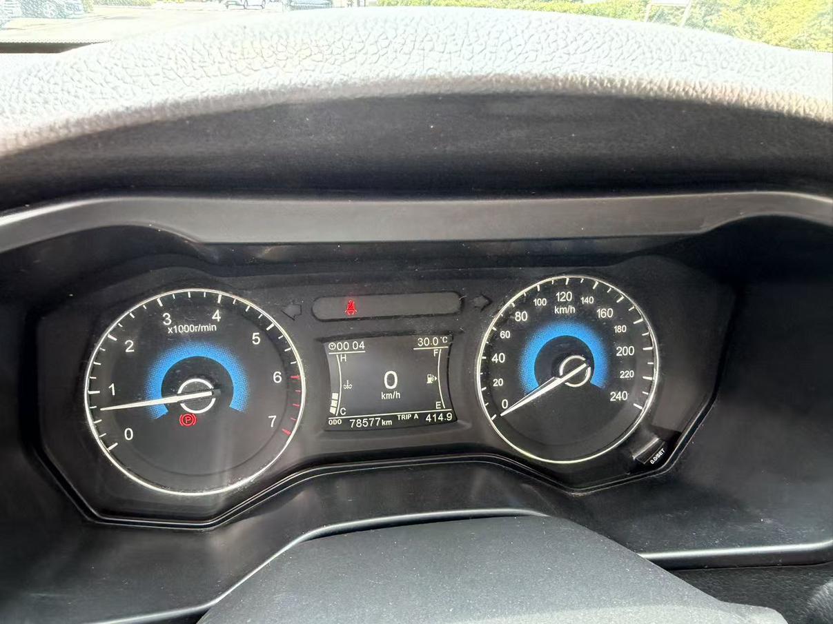 Dongfeng Fengon 580 2018 thumb 7