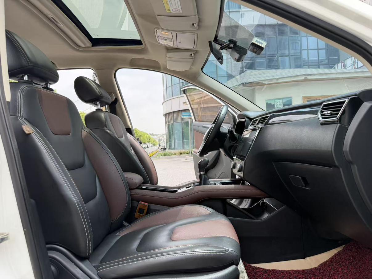 Dongfeng Fengon 580 2018 thumb 12
