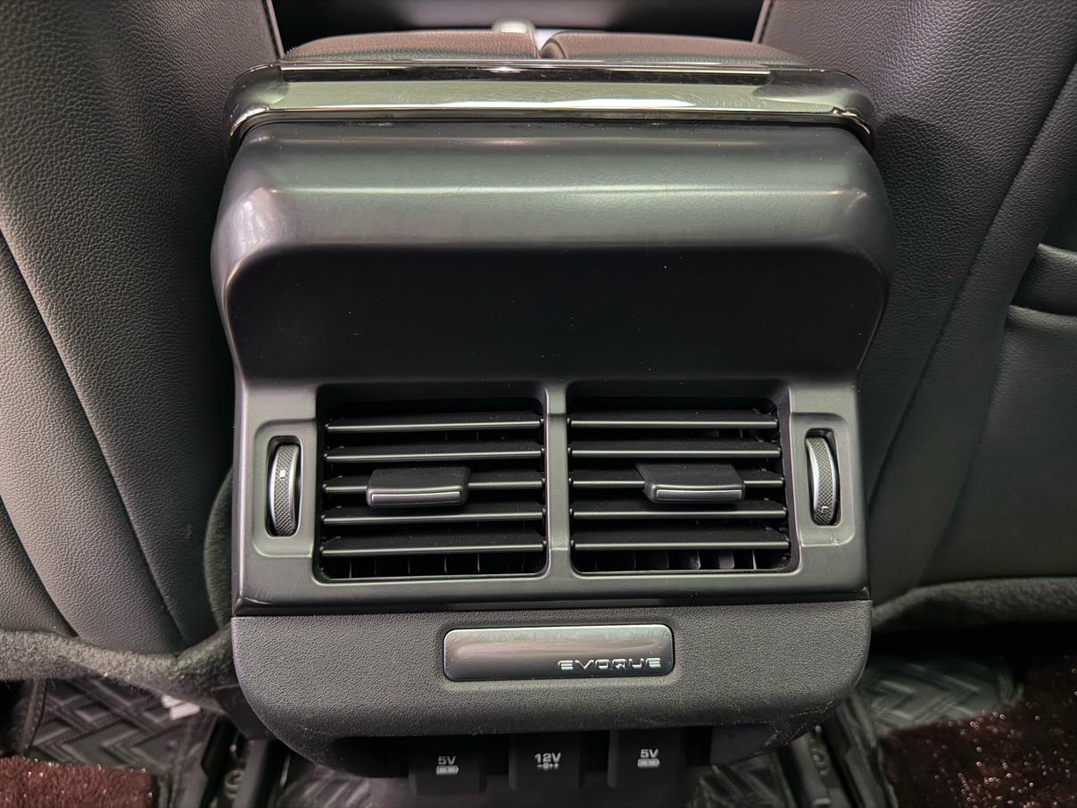 Land Rover Evoque 2020 thumb 11
