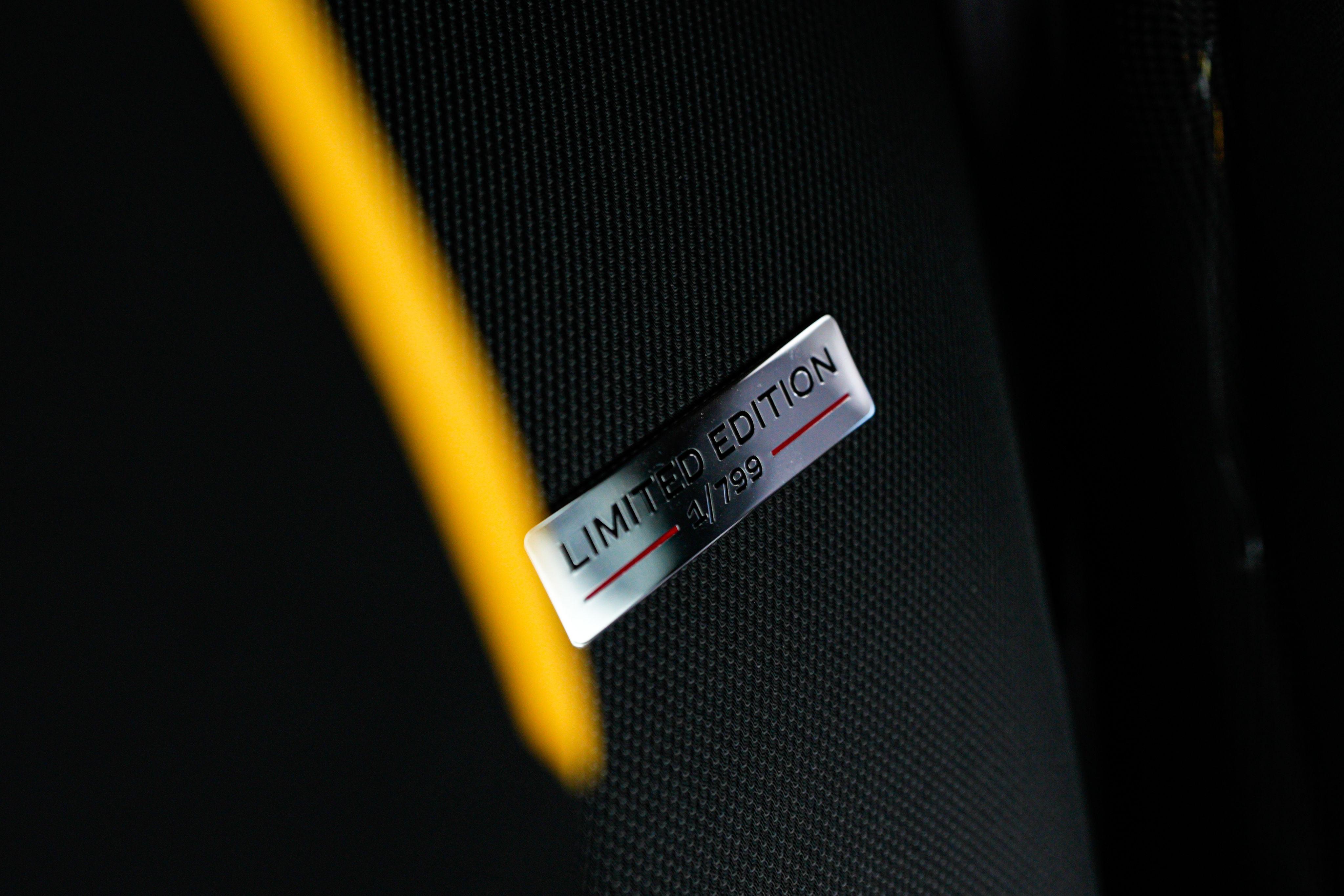 Ferrari SF90 2023 thumb 6