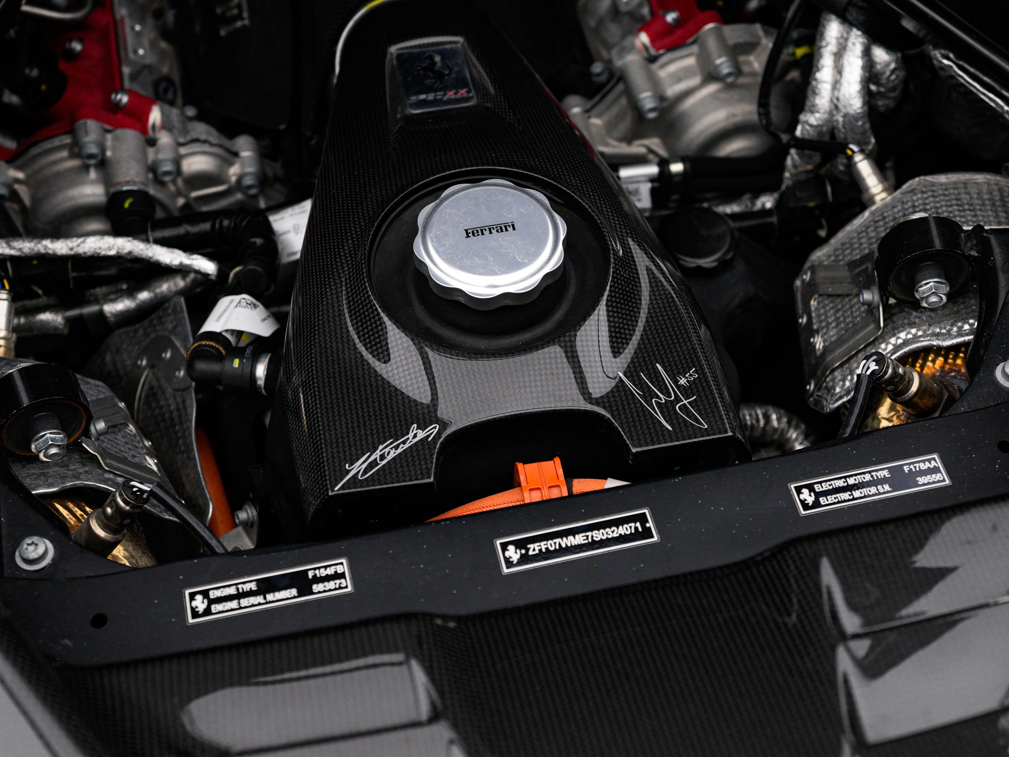 Ferrari SF90 2023 thumb 12