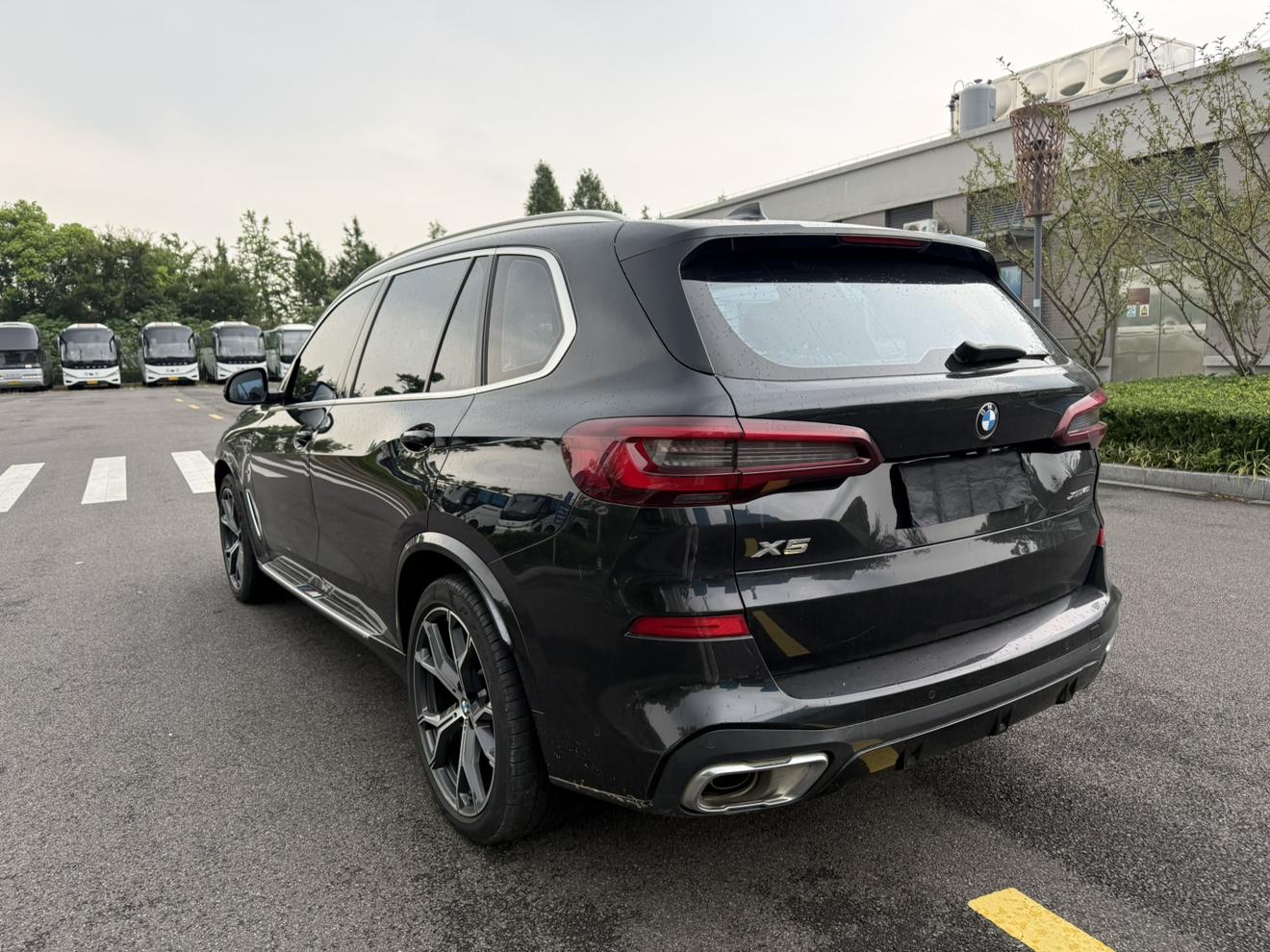BMW X5 2022 thumb 2