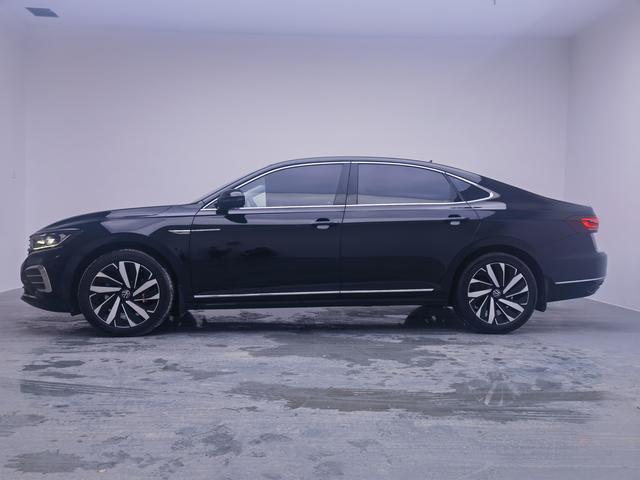 Volkswagen Passat (North America and China) 2025 thumb 2