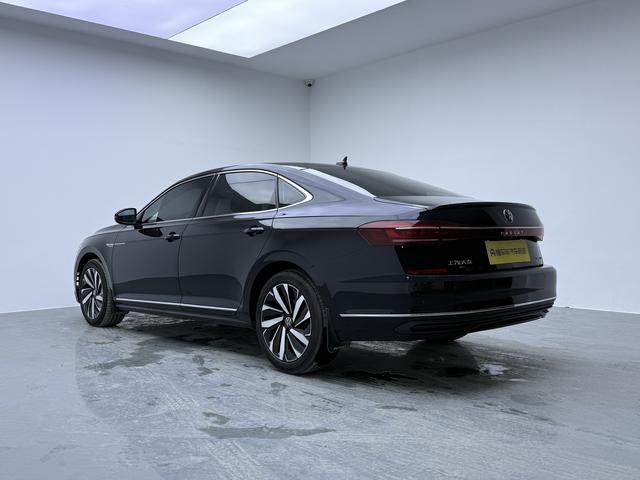 Volkswagen Passat (North America and China) 2025 thumb 3