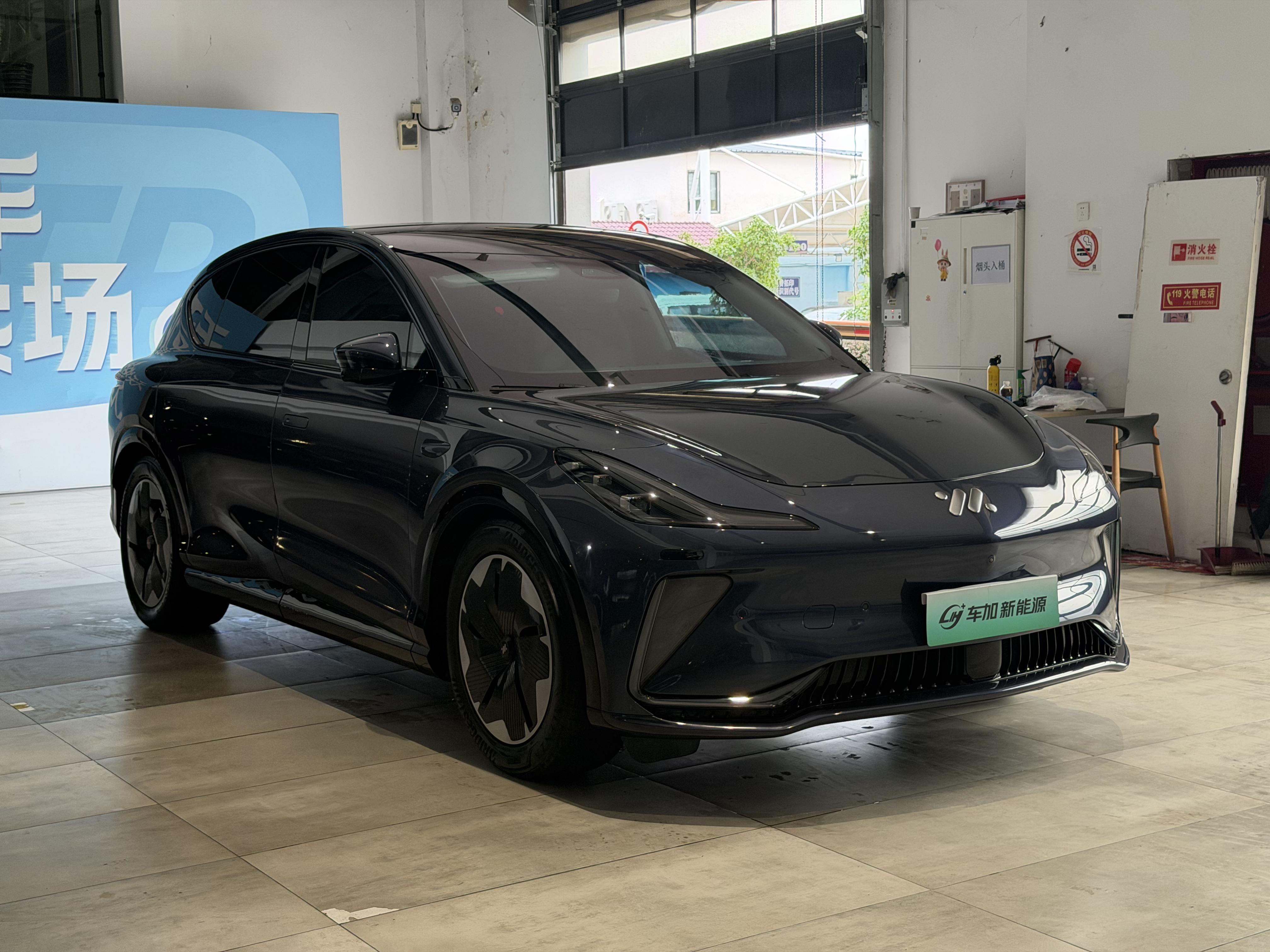 IM Motors (Zhiji) LS7 2023 thumb 10