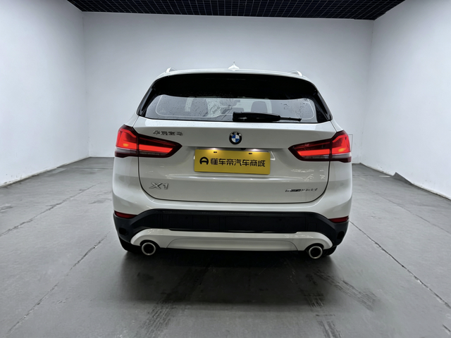 BMW X1 2022 thumb 4