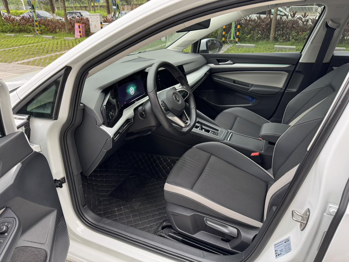 Volkswagen Golf Sportsvan 2021 thumb 9