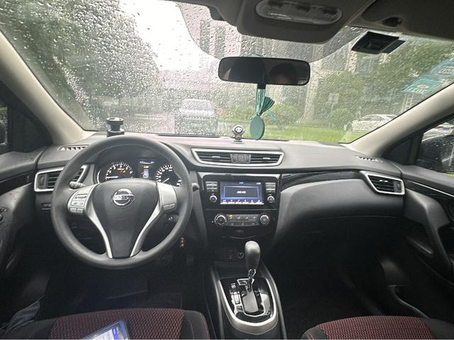 Nissan Qashqai+2 2017 thumb 3