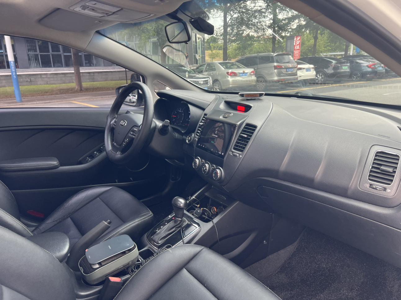 Kia K3 2016 thumb 5