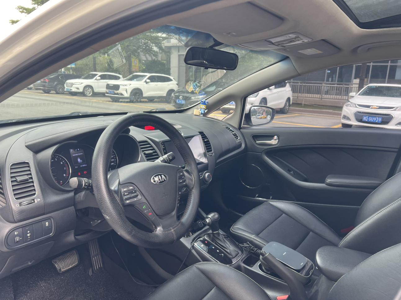 Kia K3 2016 thumb 9