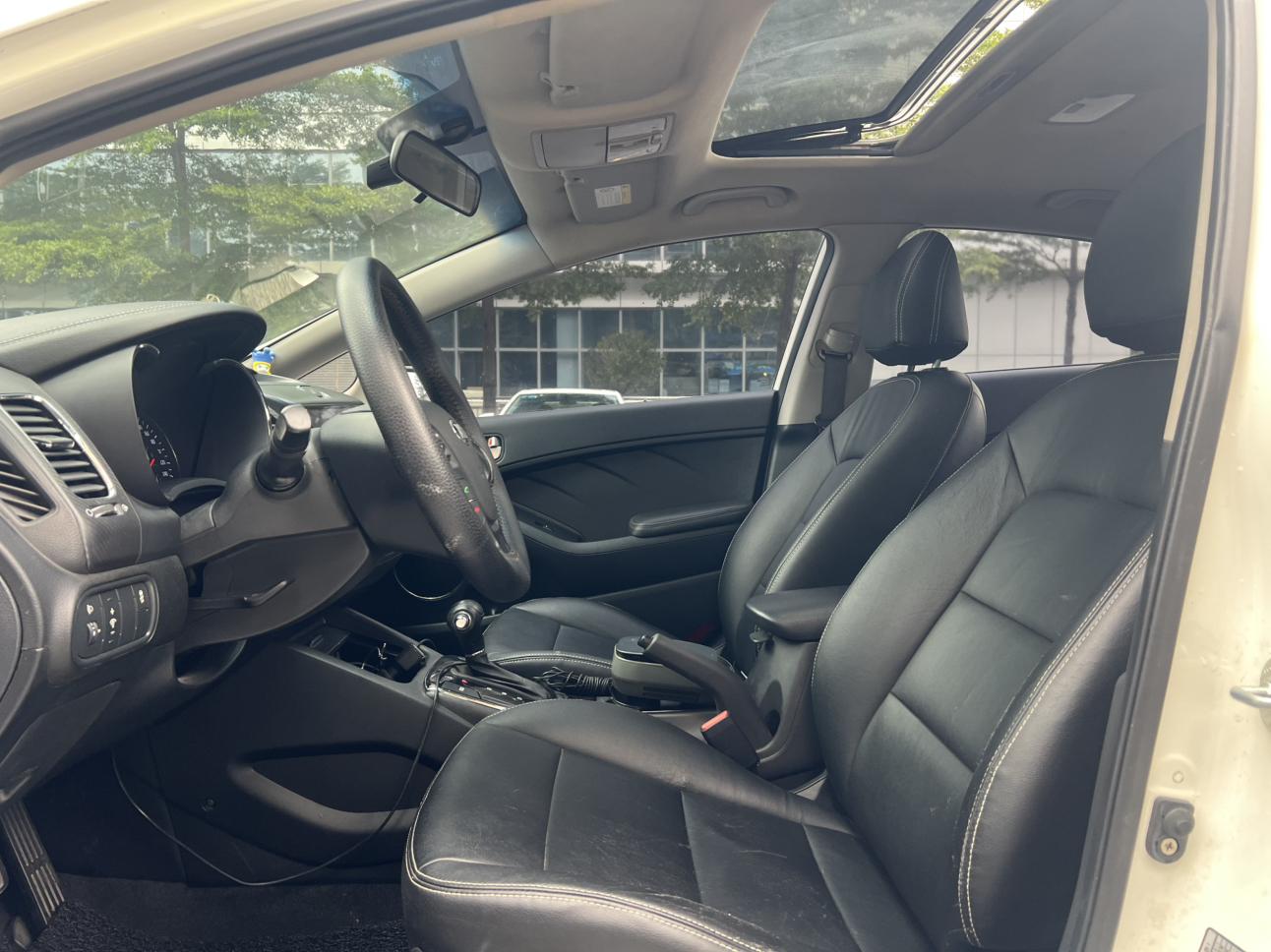 Kia K3 2016 thumb 11