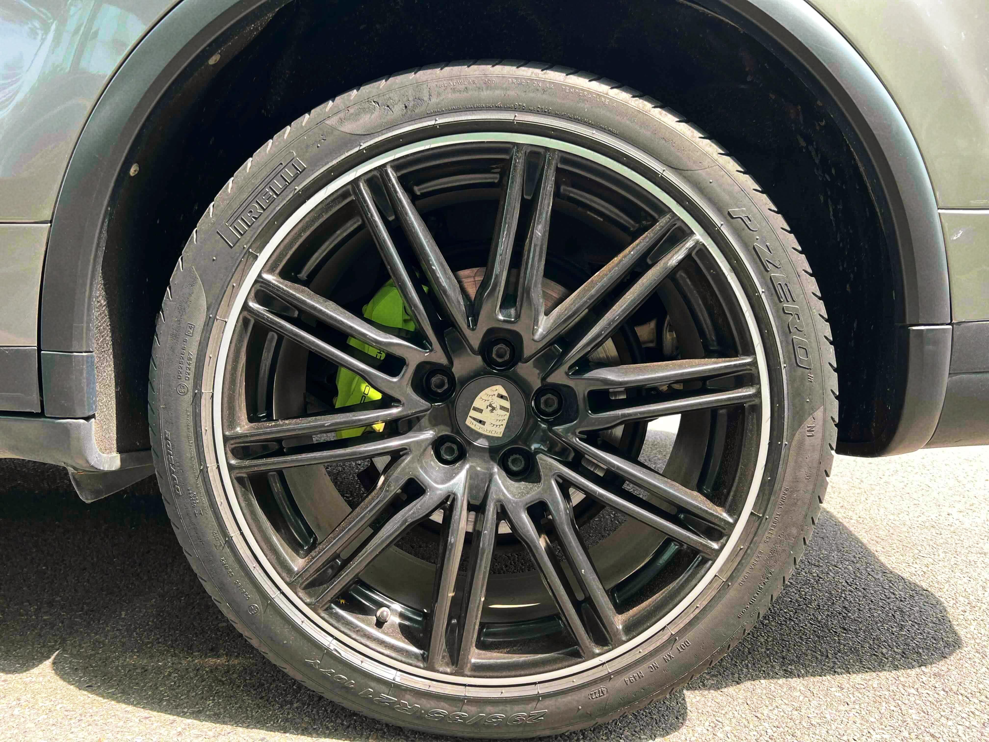 Porsche Cayenne 2016 thumb 6