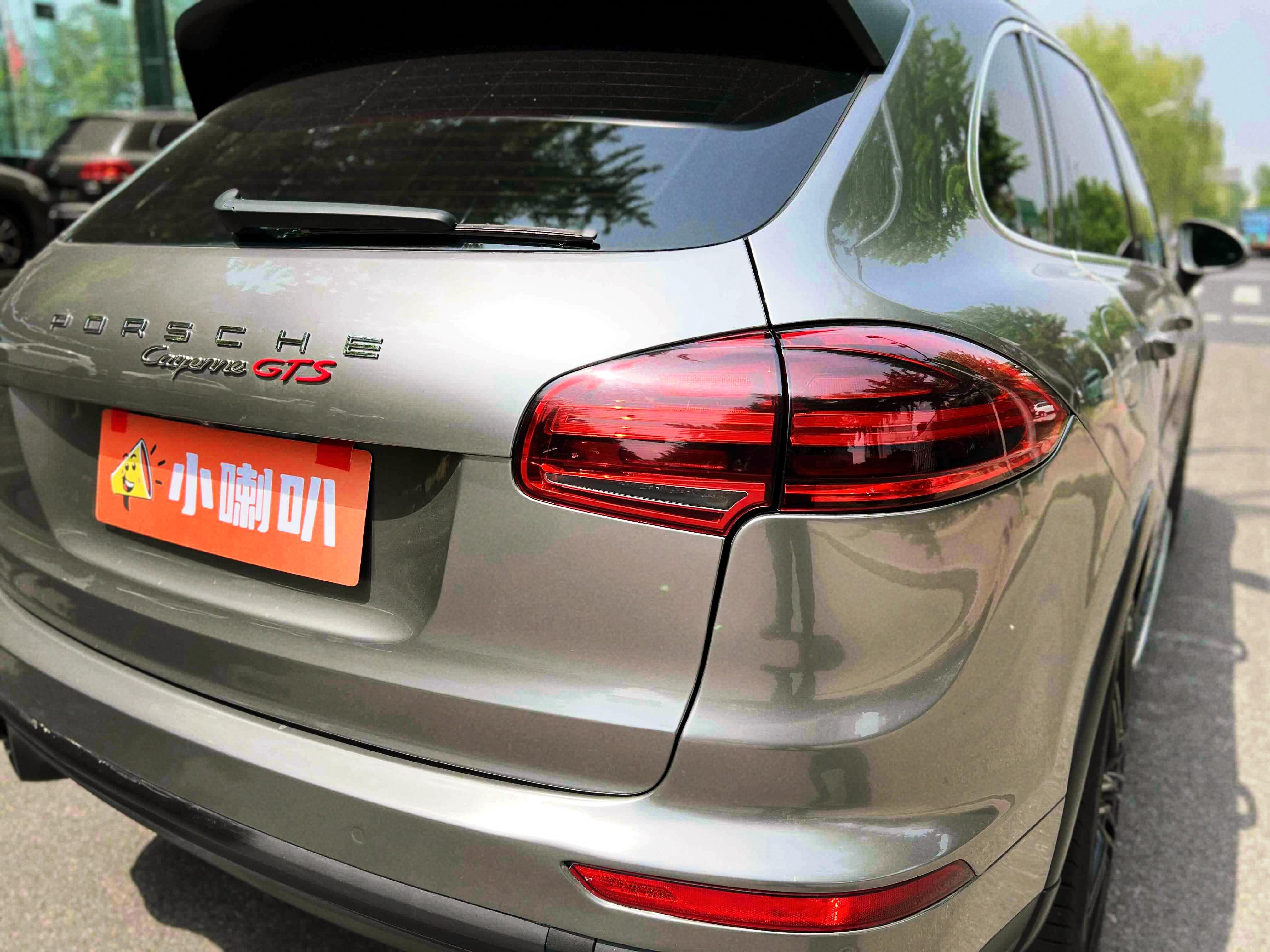 Porsche Cayenne 2016 thumb 11