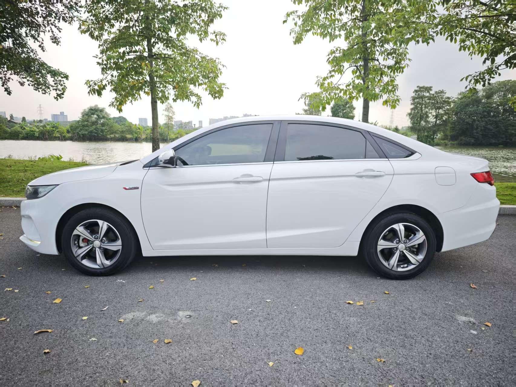 Geely Emgrand GL 2019 thumb 2