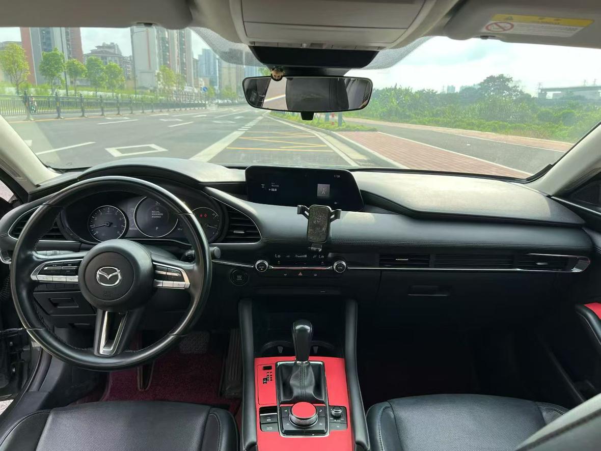 Mazda 3 2020 thumb 5