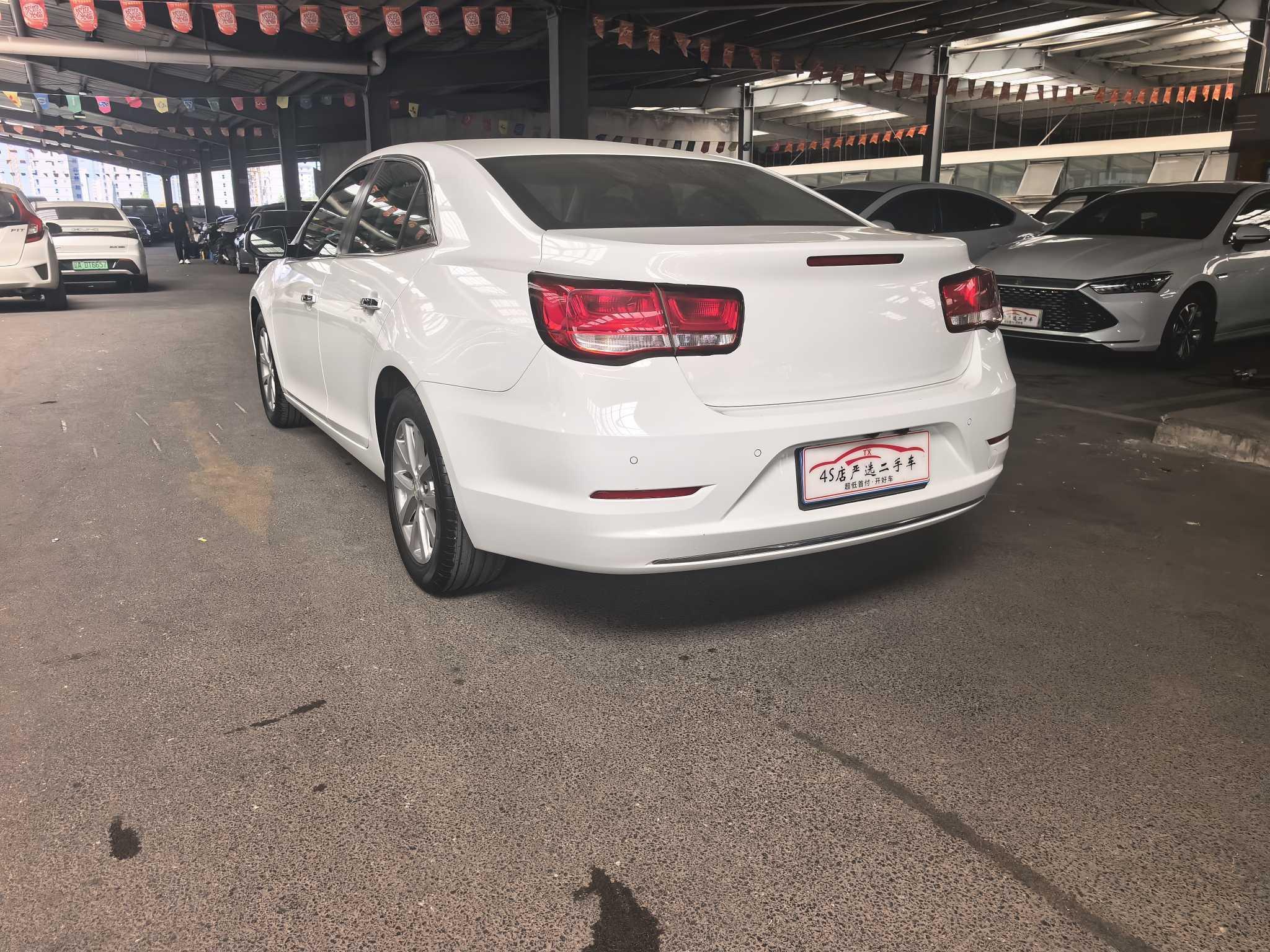 Chevrolet Malibu 2018 thumb 2
