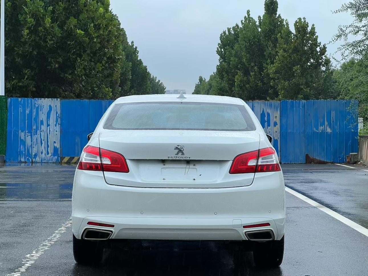 Peugeot 408 2016 thumb 3