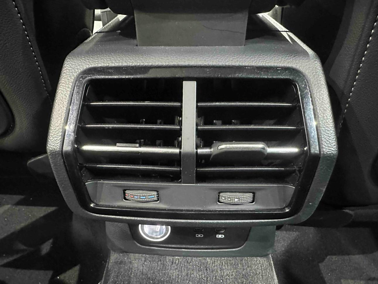 Audi Q3 2022 thumb 5