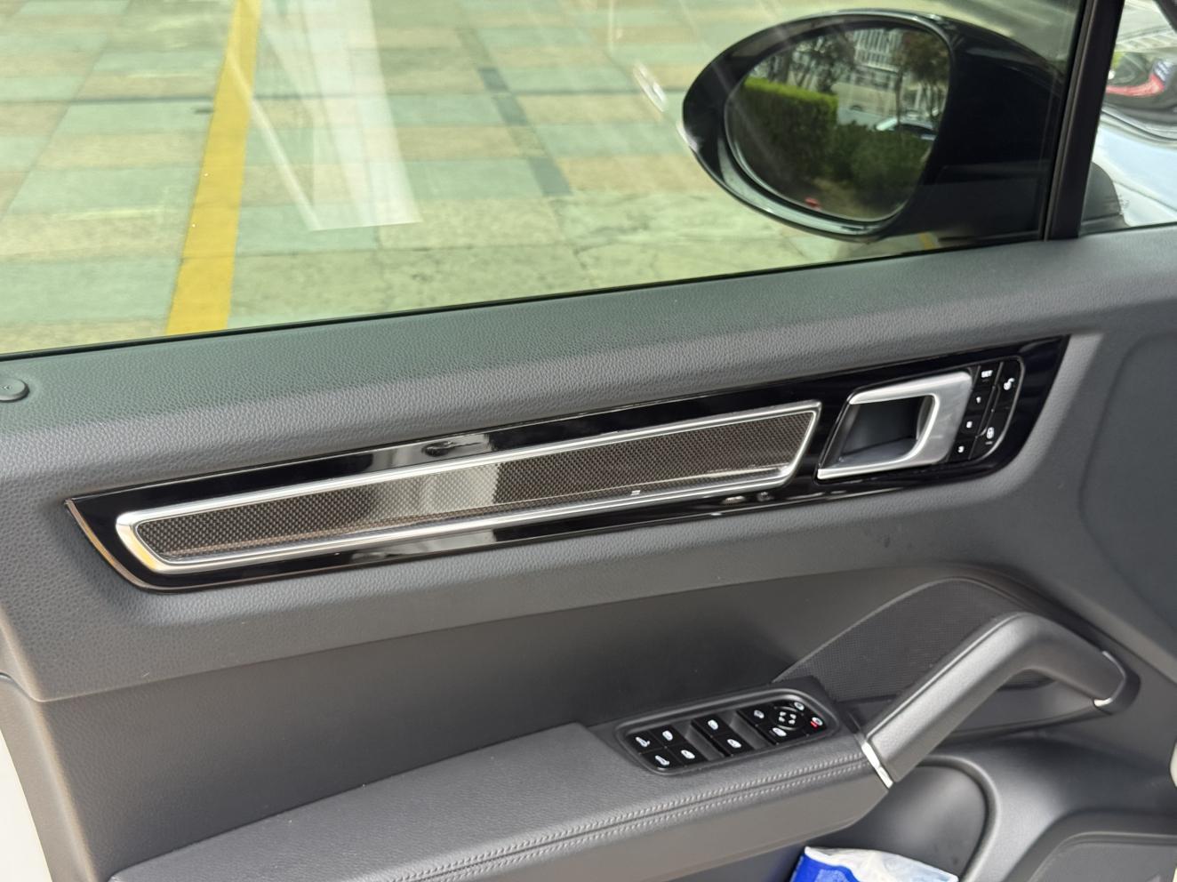Porsche Cayenne 2018 thumb 7