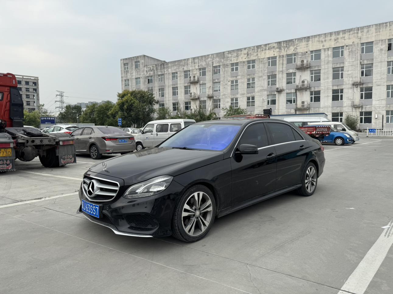 Mercedes-Benz E-Класс 2015 thumb 3