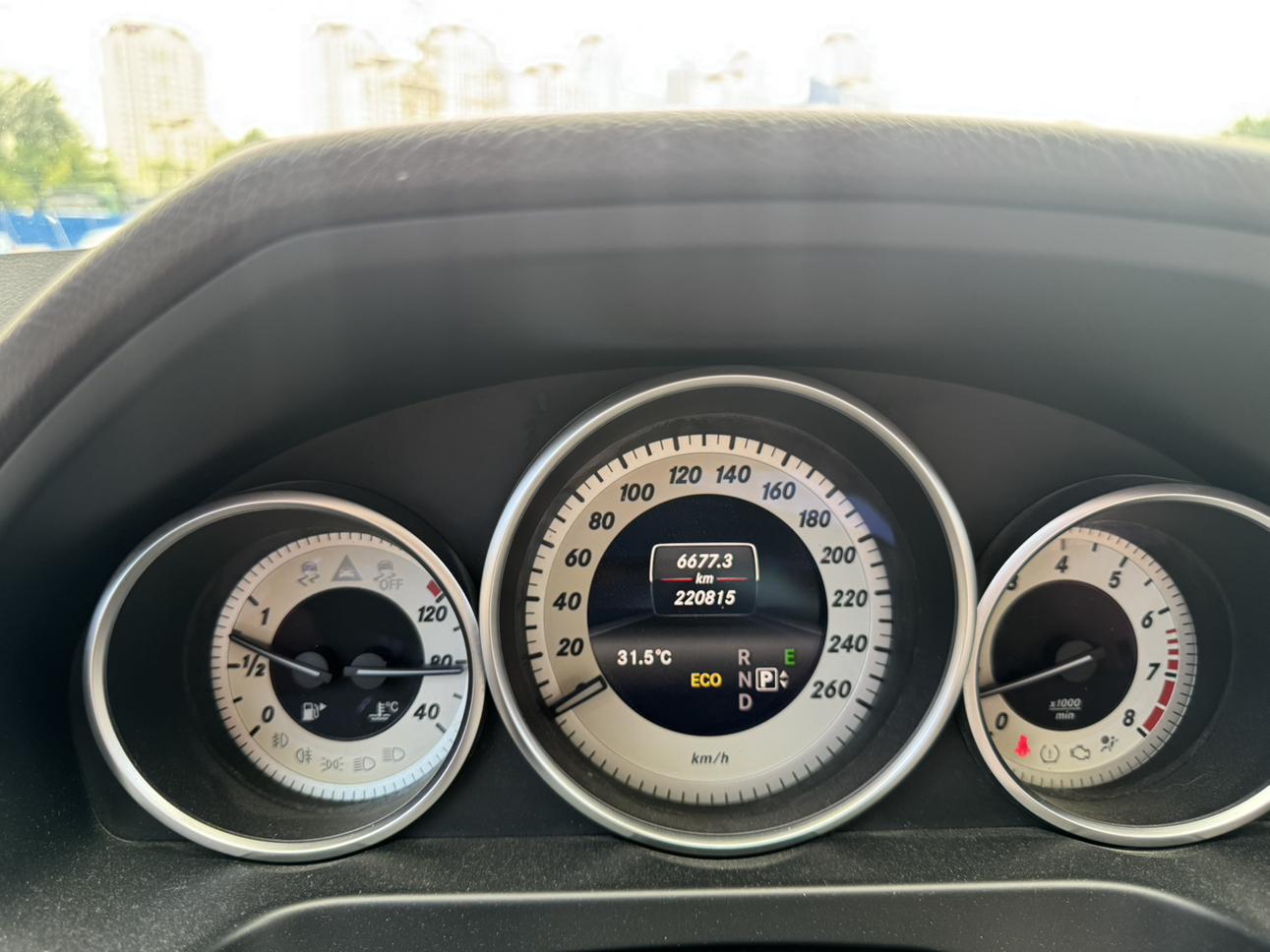 Mercedes-Benz E-Класс 2015 thumb 5