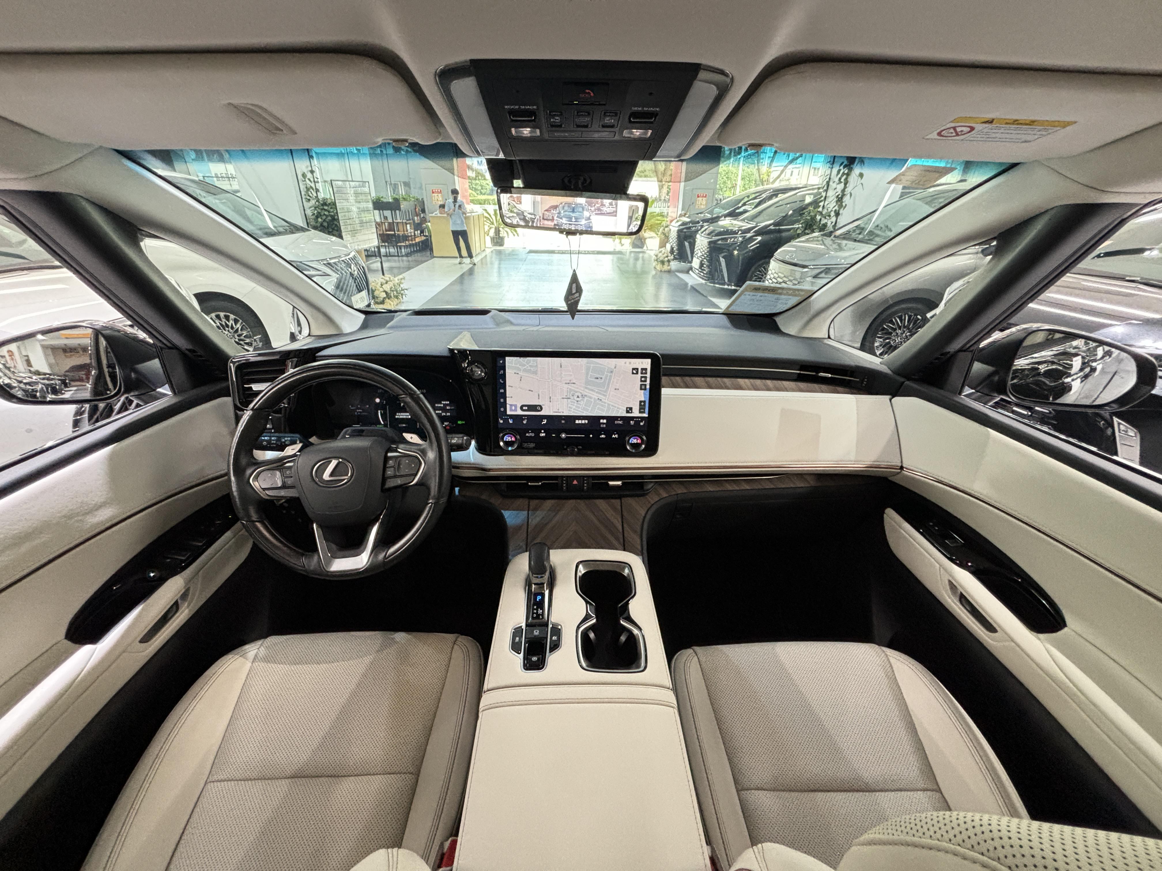 Lexus LM 2023 thumb 10