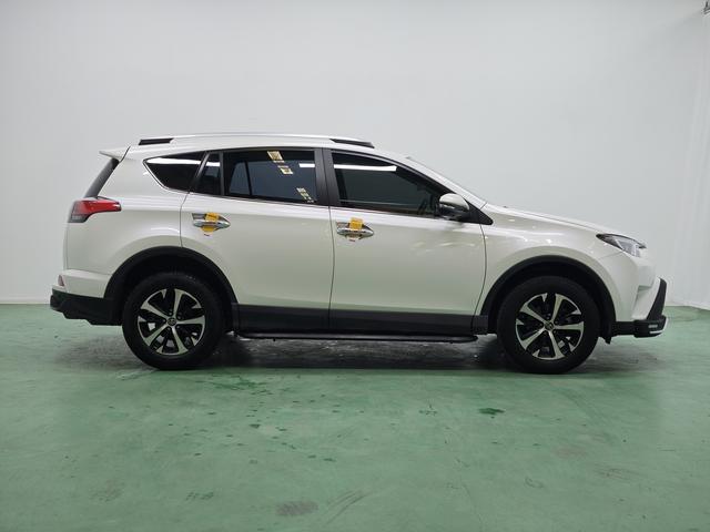Toyota RAV4 2019 thumb 6