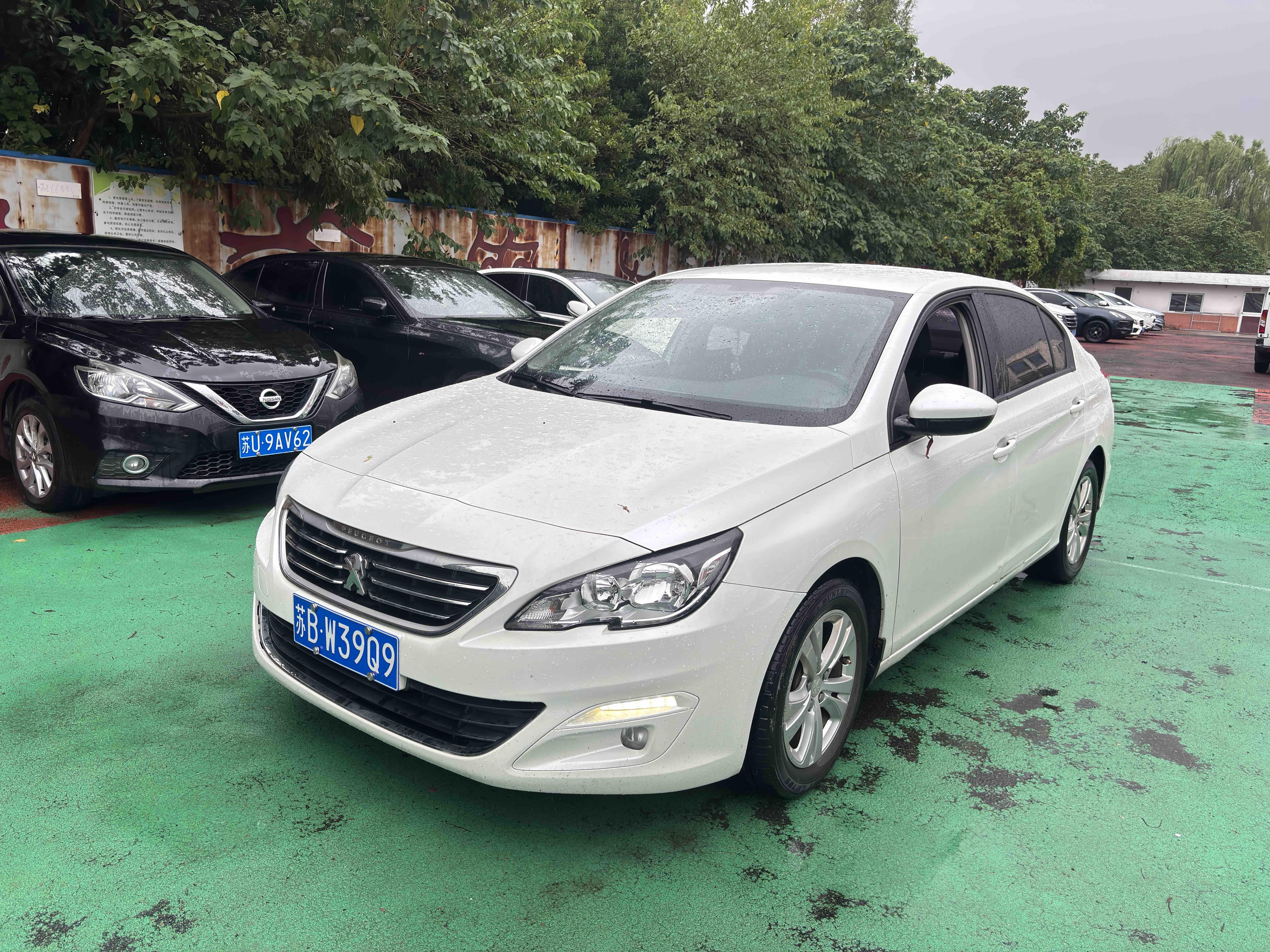 Peugeot 408 2014 thumb 9