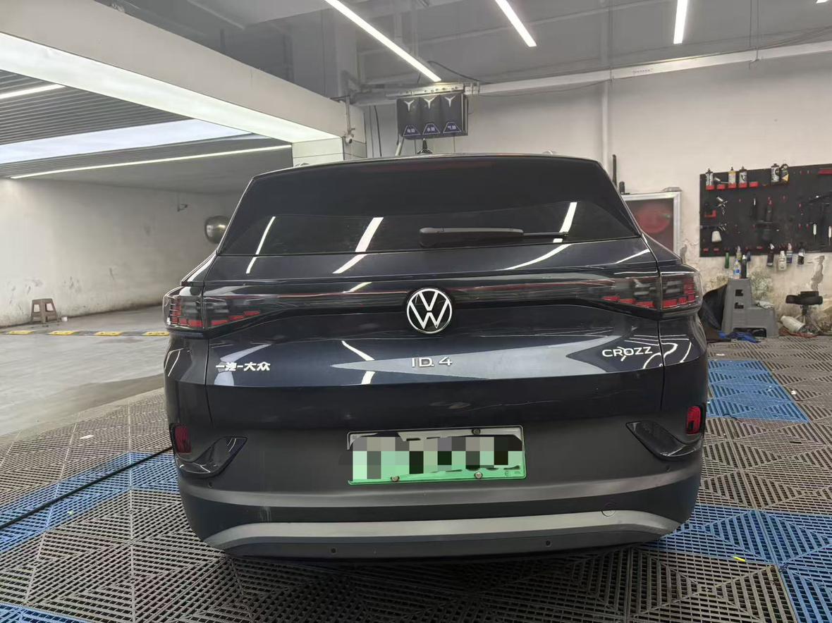 Volkswagen ID.4 2024 thumb 3