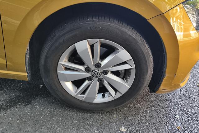 Volkswagen Polo 2019 thumb 2
