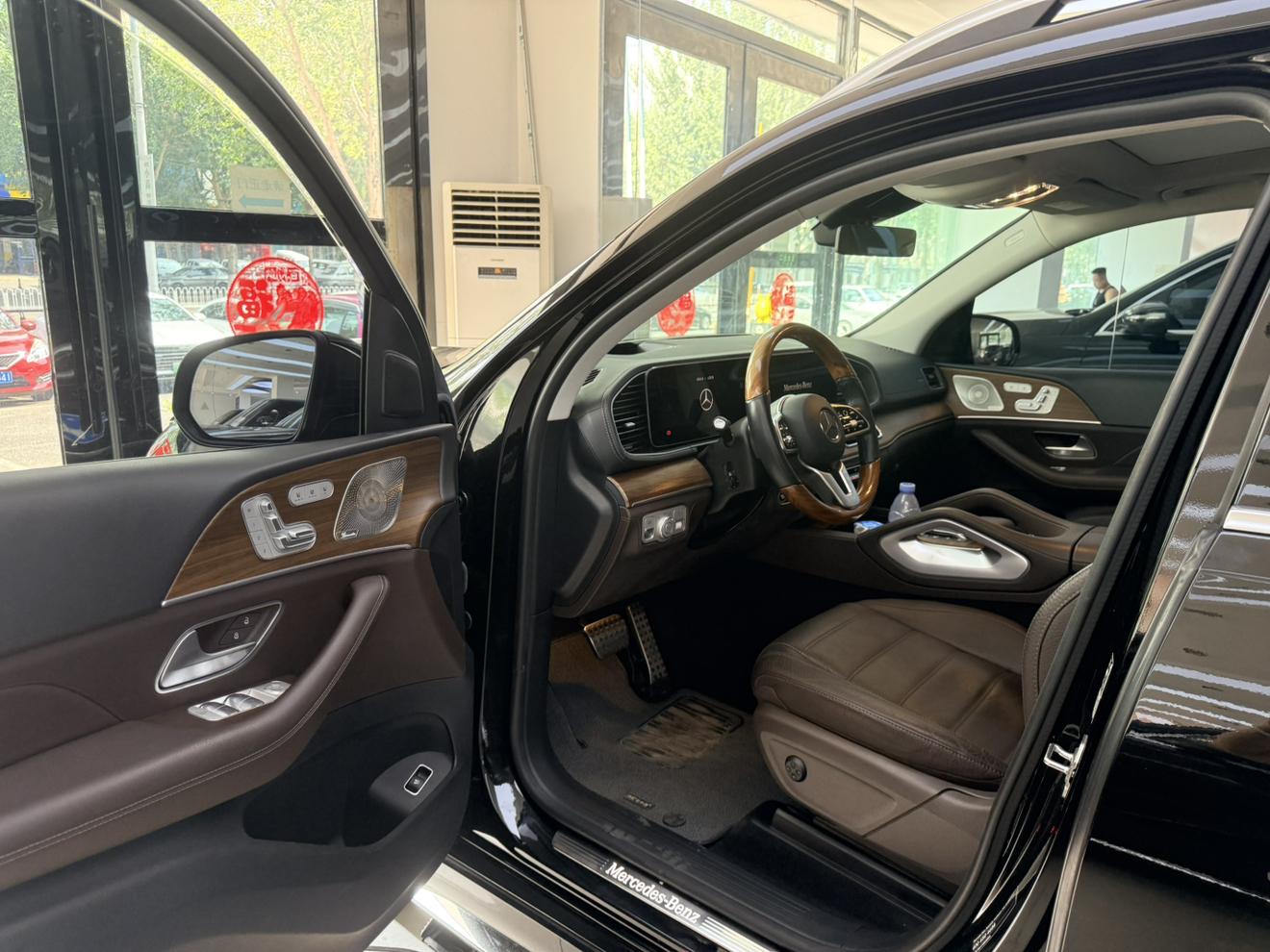 Mercedes-Benz GLS 2023 thumb 11