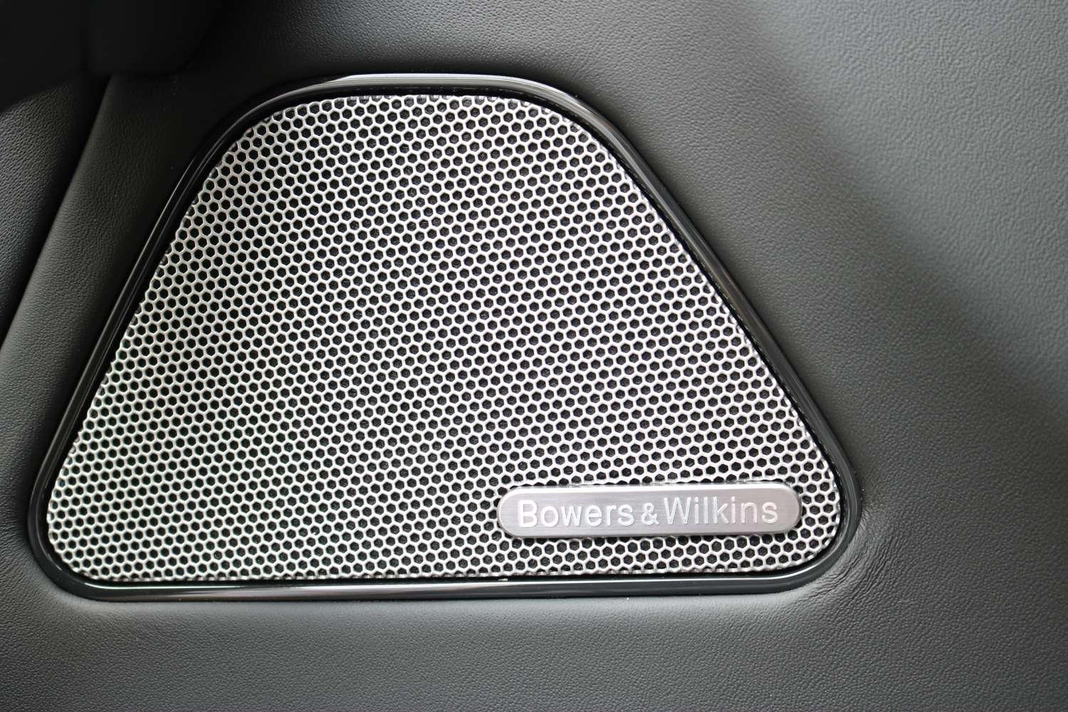 Maserati Levante 2016 thumb 4
